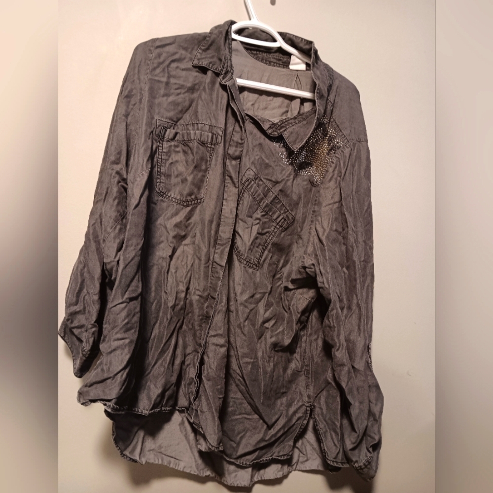 Size 2X DC Jeans Grey Button-up Shirt